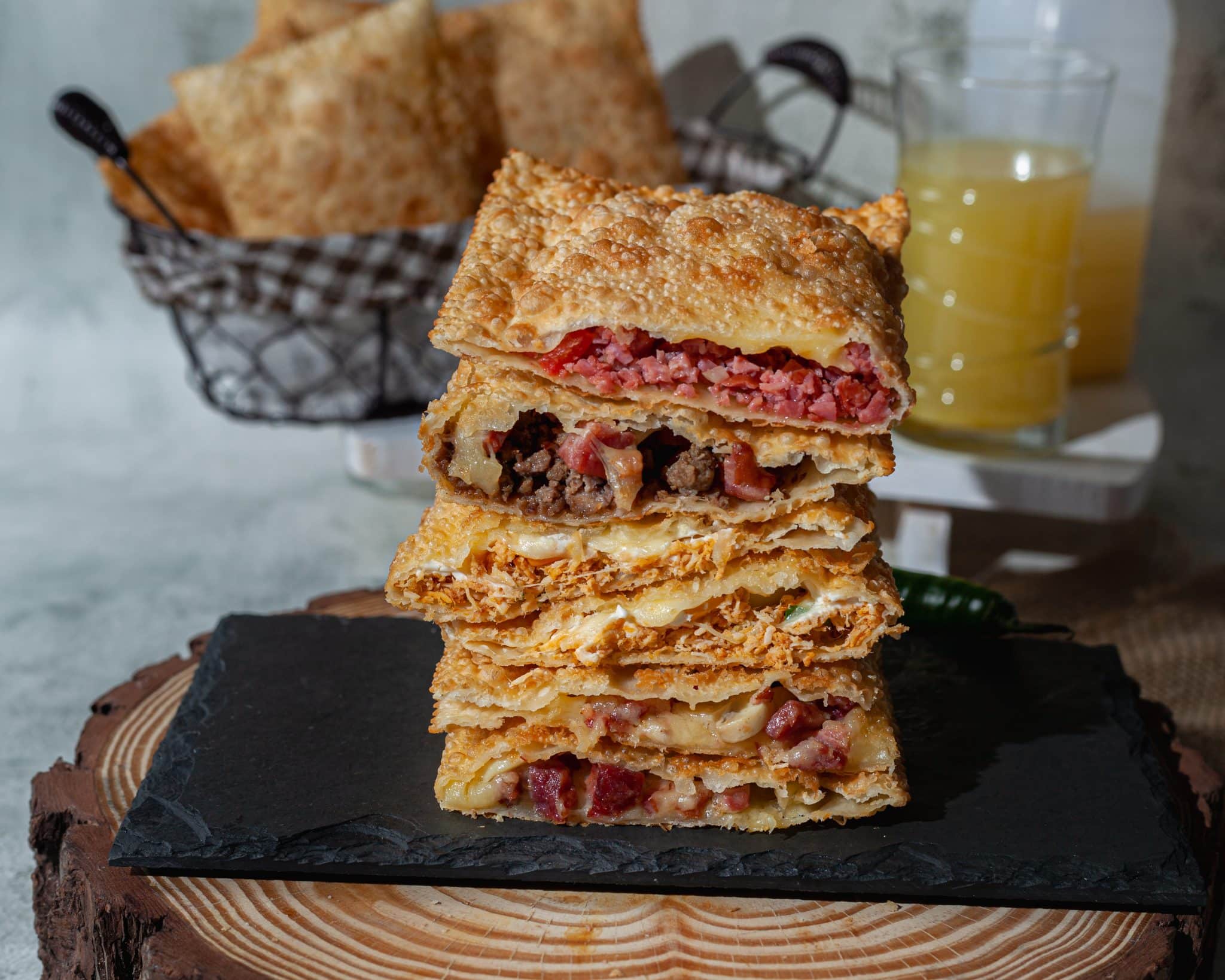 Pastel: O sabor que transforma momentos - Pastelaria Alvorada
